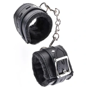 Catuse Bondage Confortabile Pentru Incepatori Catuse Blana Pufoasa Cu Catarama Metalica