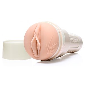 Fleshlight Violet Myers Waifu - Manșon SuperSkin 25cm Fleshlight Violet Myers Waifu - Manșon SuperSkin 25cm pe Denysa.ro